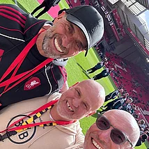 Anfield Road Liverpool mit Jürgen Klopp und Doc Max Jürgen Klopp und Doc Max